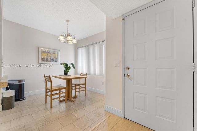 850 SW 138th Ave 213D, Pembroke Pines, FL 33027
