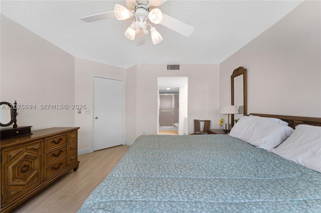850 SW 138th Ave 213D, Pembroke Pines, FL 33027