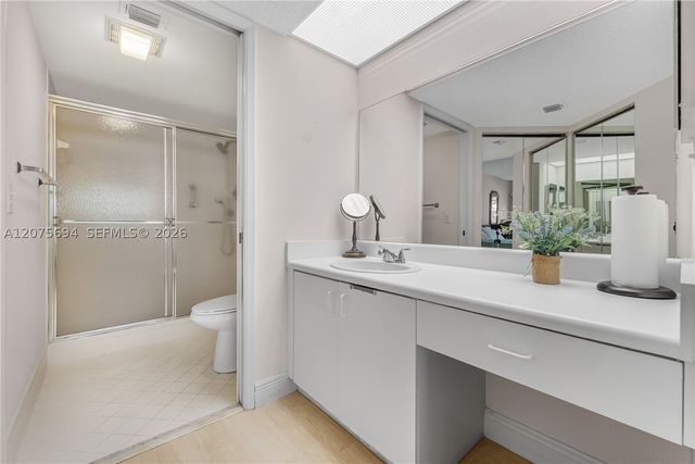 850 SW 138th Ave 213D, Pembroke Pines, FL 33027