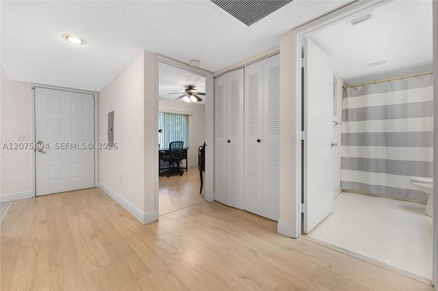 850 SW 138th Ave 213D, Pembroke Pines, FL 33027