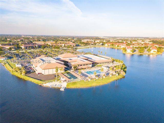 850 SW 138th Ave 213D, Pembroke Pines, FL 33027
