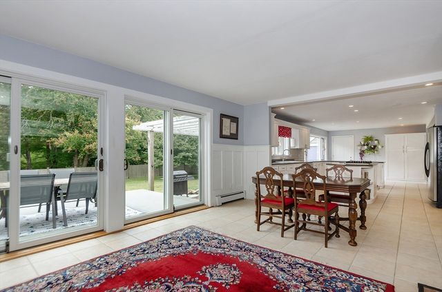 9 Hitching Post Rd, Mattapoisett, MA 02739