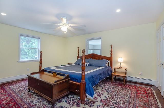 9 Hitching Post Rd, Mattapoisett, MA 02739