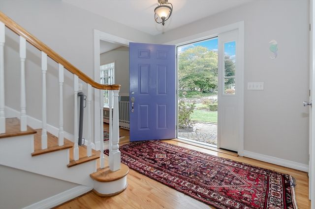 9 Hitching Post Rd, Mattapoisett, MA 02739