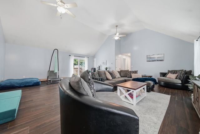 6 Greystone Terrace, Hooksett, NH 03106
