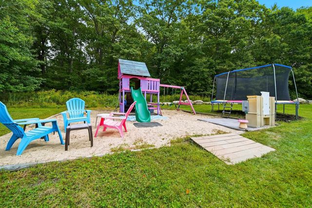 6 Greystone Terrace, Hooksett, NH 03106