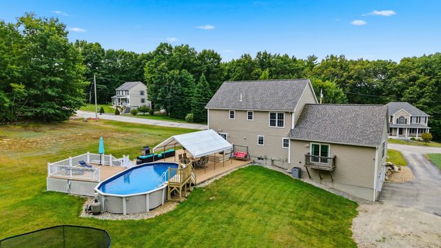 6 Greystone Terrace, Hooksett, NH 03106