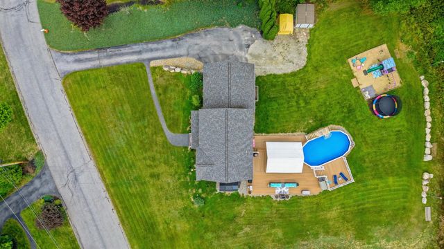 6 Greystone Terrace, Hooksett, NH 03106