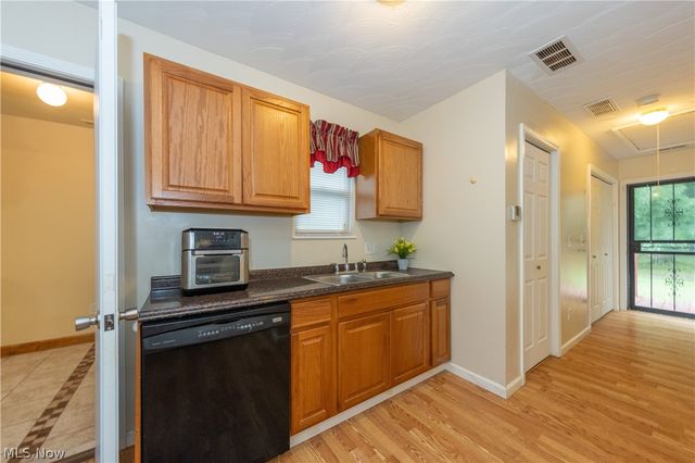 24656 Chardon Road, Richmond Heights, OH 44143