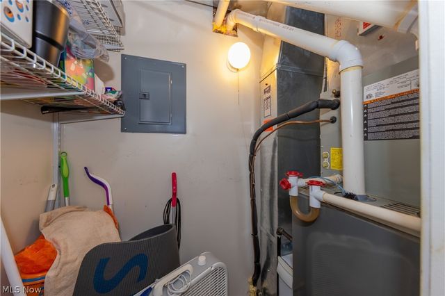 24656 Chardon Road, Richmond Heights, OH 44143
