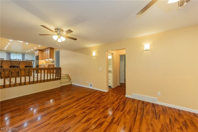 24656 Chardon Road, Richmond Heights, OH 44143