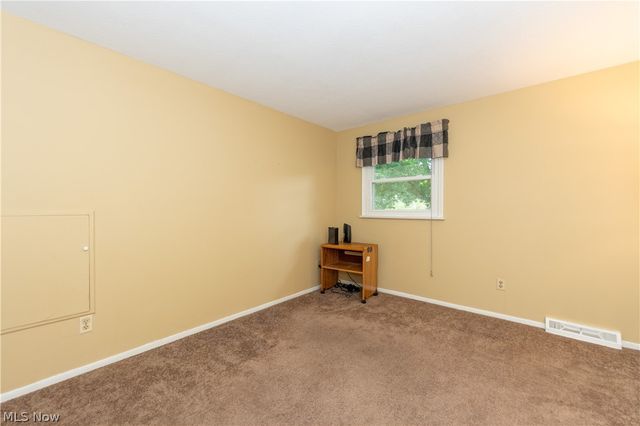 24656 Chardon Road, Richmond Heights, OH 44143