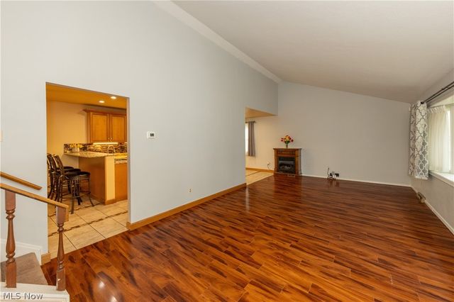 24656 Chardon Road, Richmond Heights, OH 44143