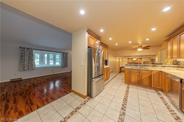 24656 Chardon Road, Richmond Heights, OH 44143