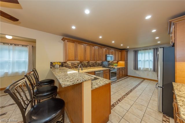 24656 Chardon Road, Richmond Heights, OH 44143