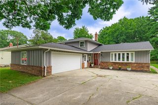 24656 Chardon Road, Richmond Heights, OH 44143