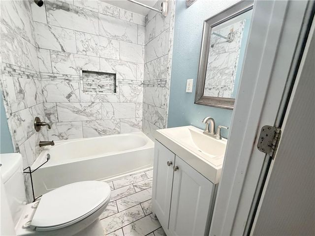 9671 Countryview Drive S, Wilmer, AL 36587