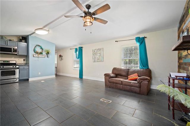 9671 Countryview Drive S, Wilmer, AL 36587