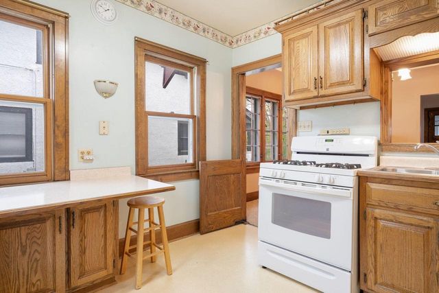 6816 Cedar STREET, Wauwatosa, WI 53213