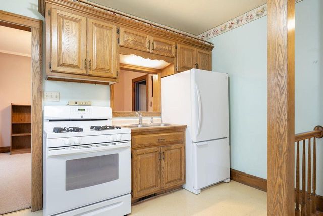 6816 Cedar STREET, Wauwatosa, WI 53213