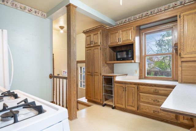 6816 Cedar STREET, Wauwatosa, WI 53213