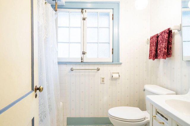6816 Cedar STREET, Wauwatosa, WI 53213