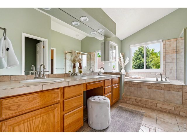 581 Flying Jib Ct, Lafayette, CO 80026
