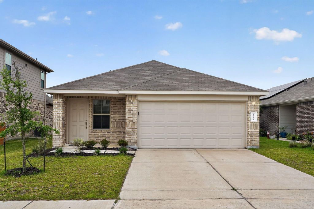 9922 Glenbrook Lane, Magnolia, TX 77354