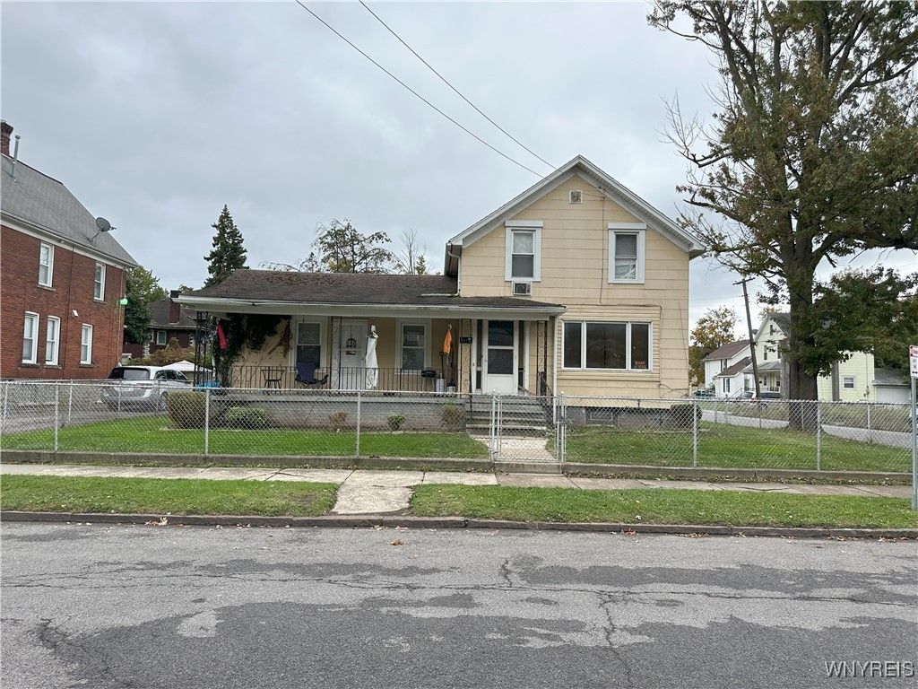 1303 Ontario Avenue, Niagara Falls, NY 14305