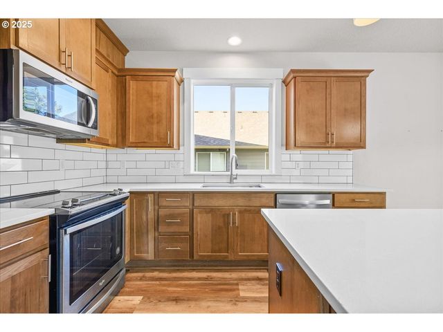 1375 Ne CASCADIA RIDGE Dr, Estacada, OR 97023