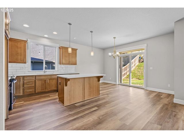 1375 Ne CASCADIA RIDGE Dr, Estacada, OR 97023