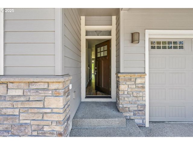 1375 Ne CASCADIA RIDGE Dr, Estacada, OR 97023