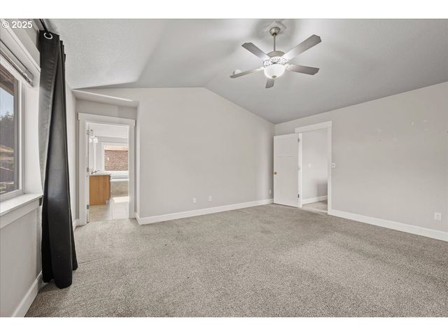 1375 Ne CASCADIA RIDGE Dr, Estacada, OR 97023