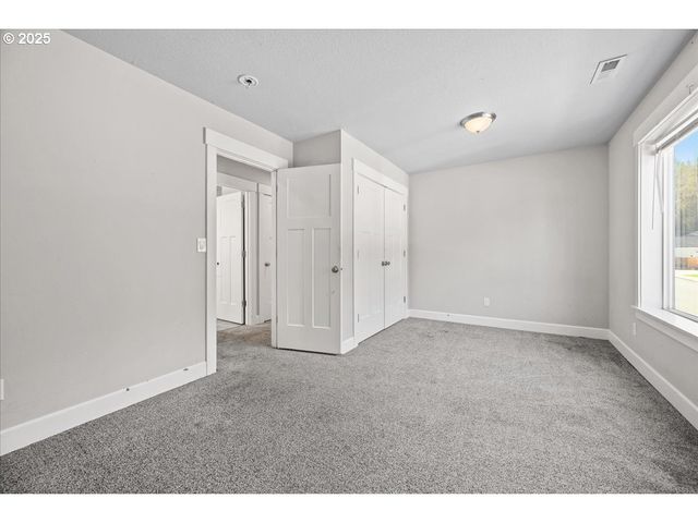 1375 Ne CASCADIA RIDGE Dr, Estacada, OR 97023