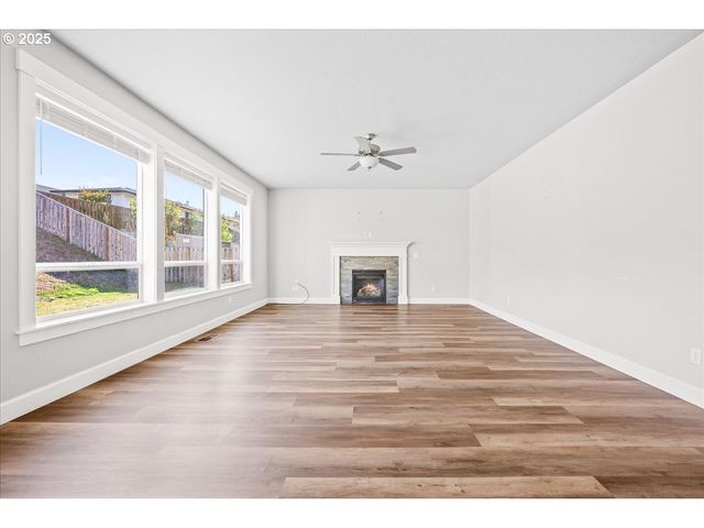 1375 Ne CASCADIA RIDGE Dr, Estacada, OR 97023