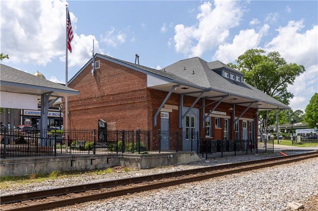 316 Cavalier SE Lane, Acworth, GA 30102