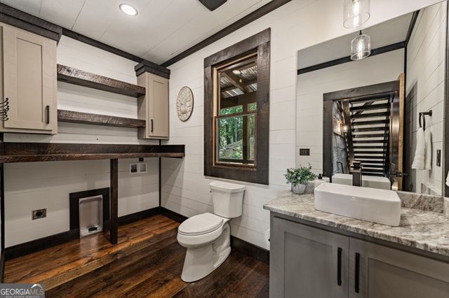 363 Griffith Parkway, Blue Ridge, GA 30513
