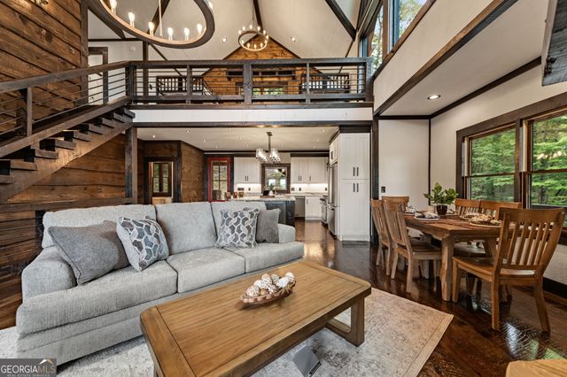 363 Griffith Parkway, Blue Ridge, GA 30513