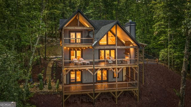 363 Griffith Parkway, Blue Ridge, GA 30513