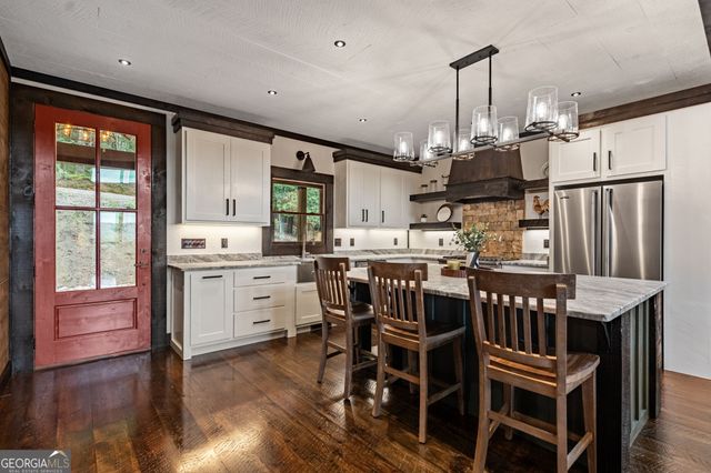 363 Griffith Parkway, Blue Ridge, GA 30513