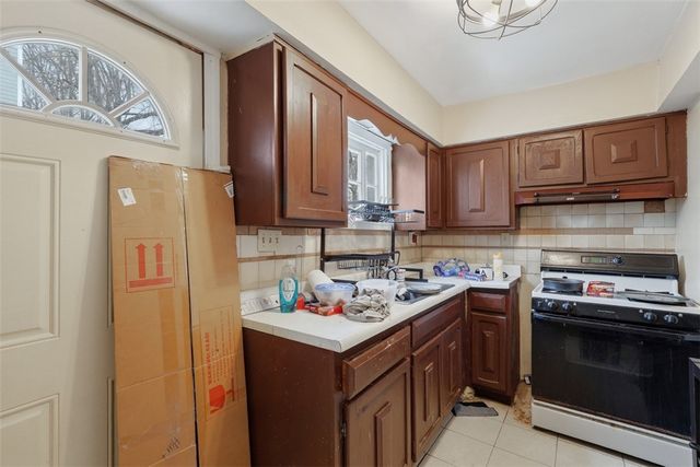 225 Rothman St, Arlington, PA 15210