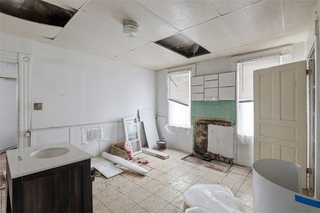 225 Rothman St, Arlington, PA 15210