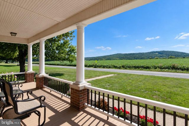 5 BOWERS RD, Reading, PA 19605