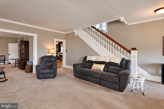 5 BOWERS RD, Reading, PA 19605
