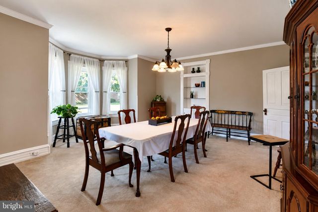 5 BOWERS RD, Reading, PA 19605