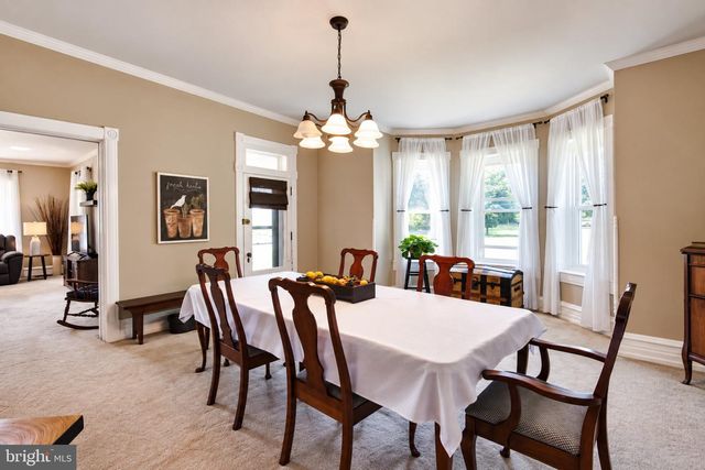 5 BOWERS RD, Reading, PA 19605