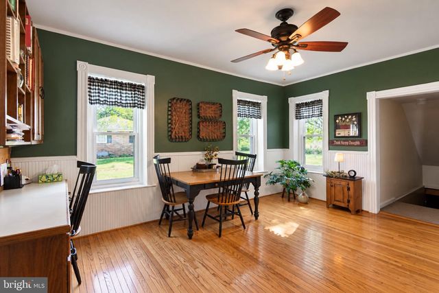 5 BOWERS RD, Reading, PA 19605