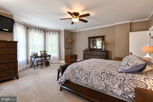 5 BOWERS RD, Reading, PA 19605