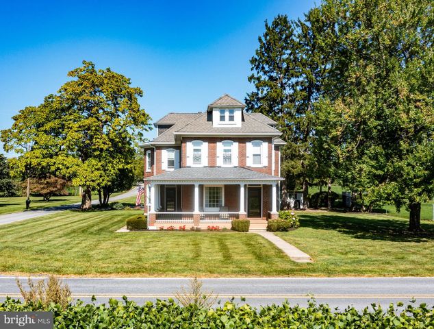 5 BOWERS RD, Reading, PA 19605