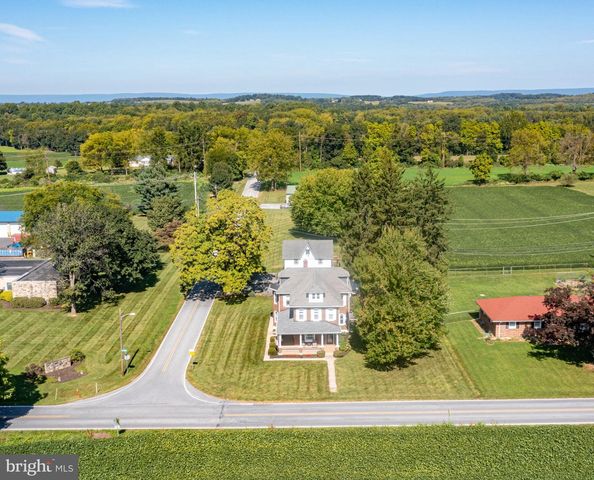 5 BOWERS RD, Reading, PA 19605